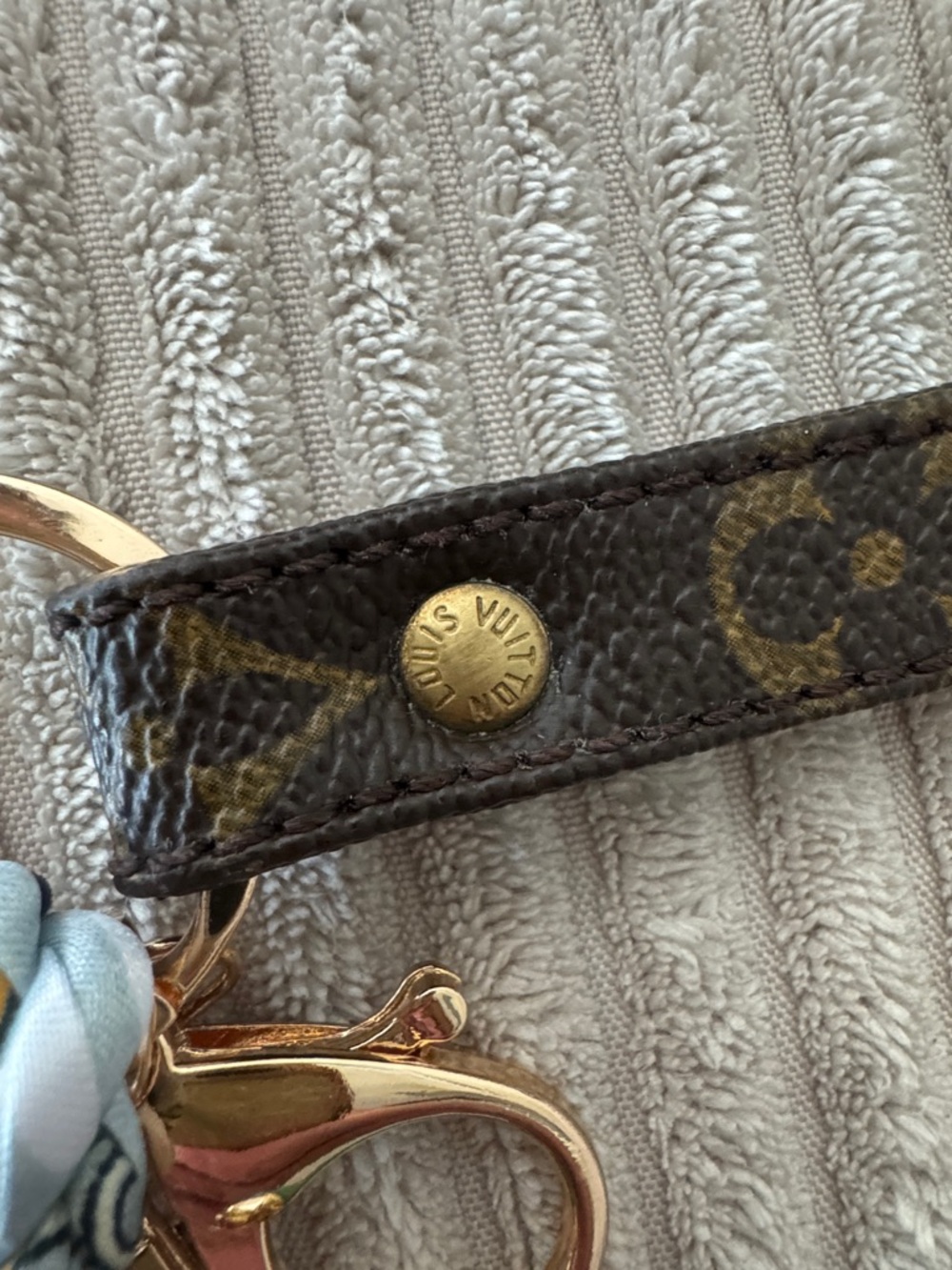 Louis Vuitton Monogram shoulder bag pouchette. - Picture 13 of 15